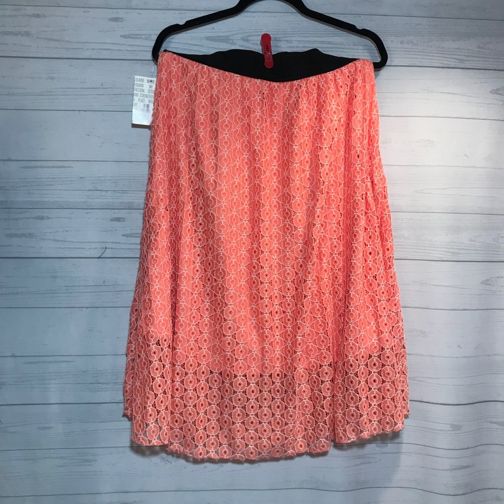 LuLaRoe Lola